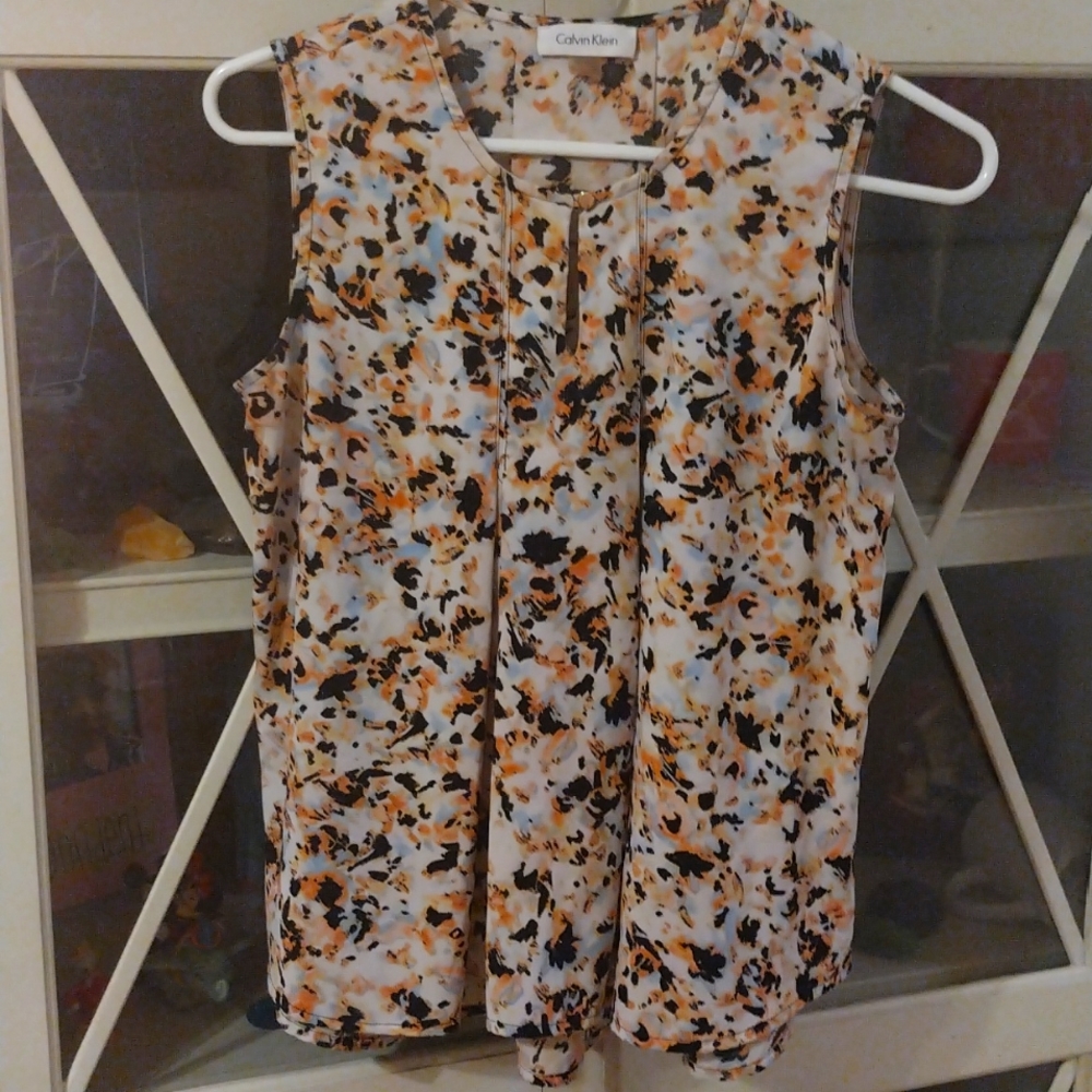4/$20 Calvin Klein sleeveless keyhole blouse-XS